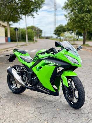 KAWASAKI NINJA 300 KAWASAKI NINJA 300